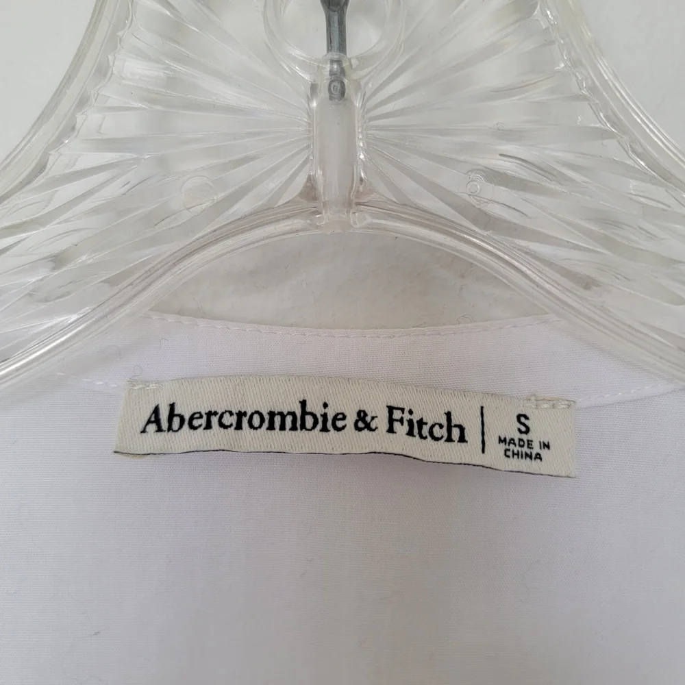 Abercrombie & Fitch White Tie-Front Puff Sleeve Blouse
